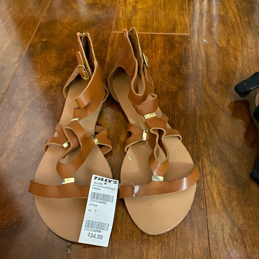 Steve Madden Alliee sandals